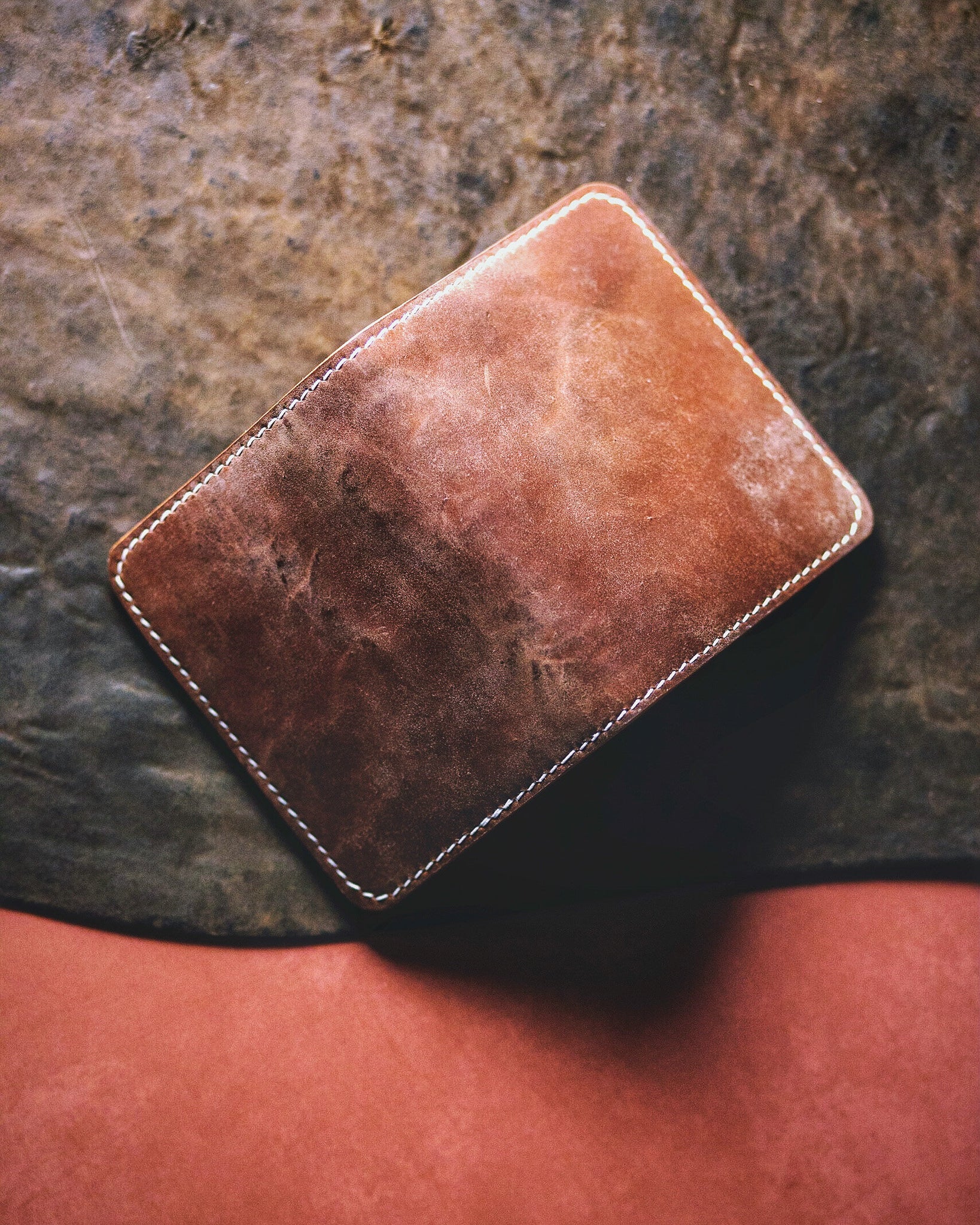 Tumbled Shell Cordovan - Minimalist bi-fold