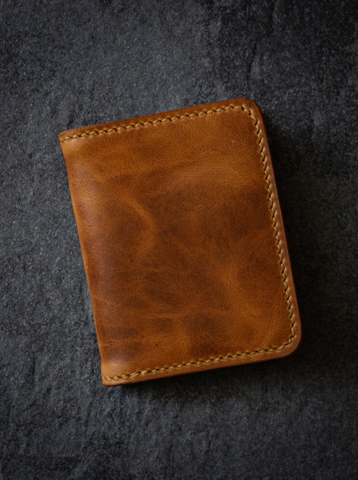 Minimalist Vertical bifold Wallet